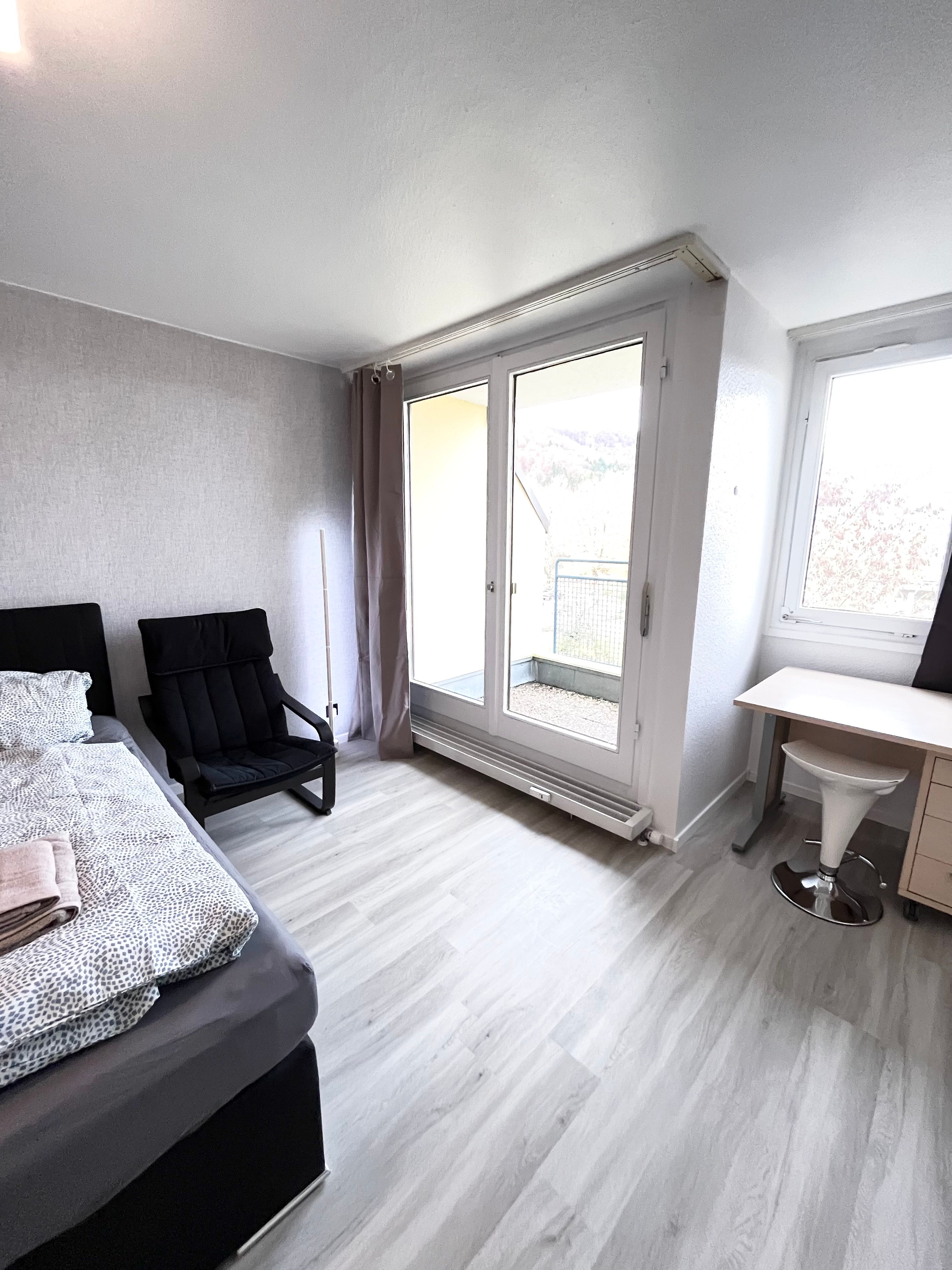 New Apartment In Graf Eberhard Hotel With Boxspring Bed - New apartment in Graf Eberhard Hotel with Boxspring bed - Gallery - 15