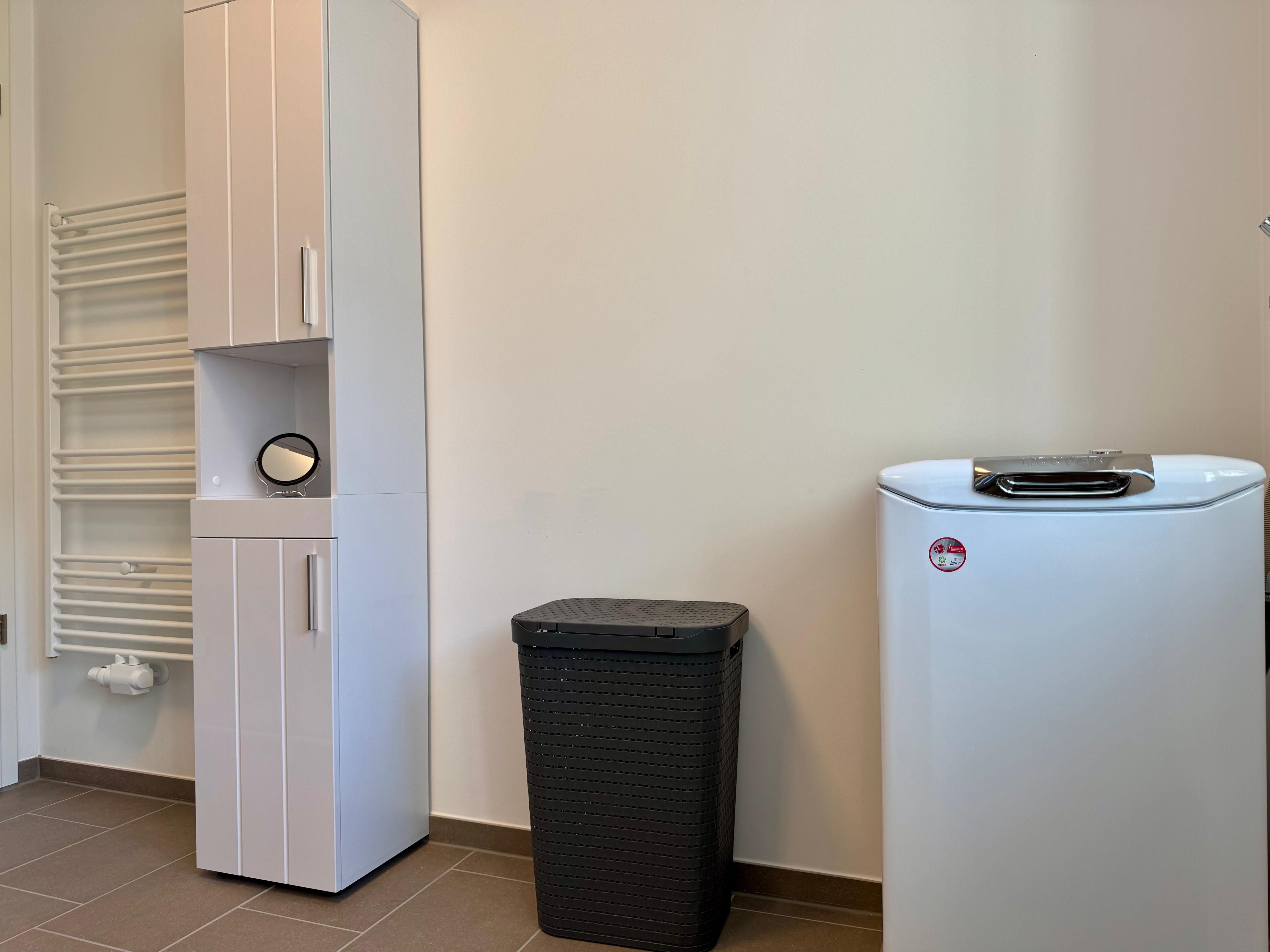  Luxurious And Modern Furnished 2-Room Apartment In Kitzingen  -  Luxurious and modern furnished 2-room apartment in Kitzingen  - Gallery -  9