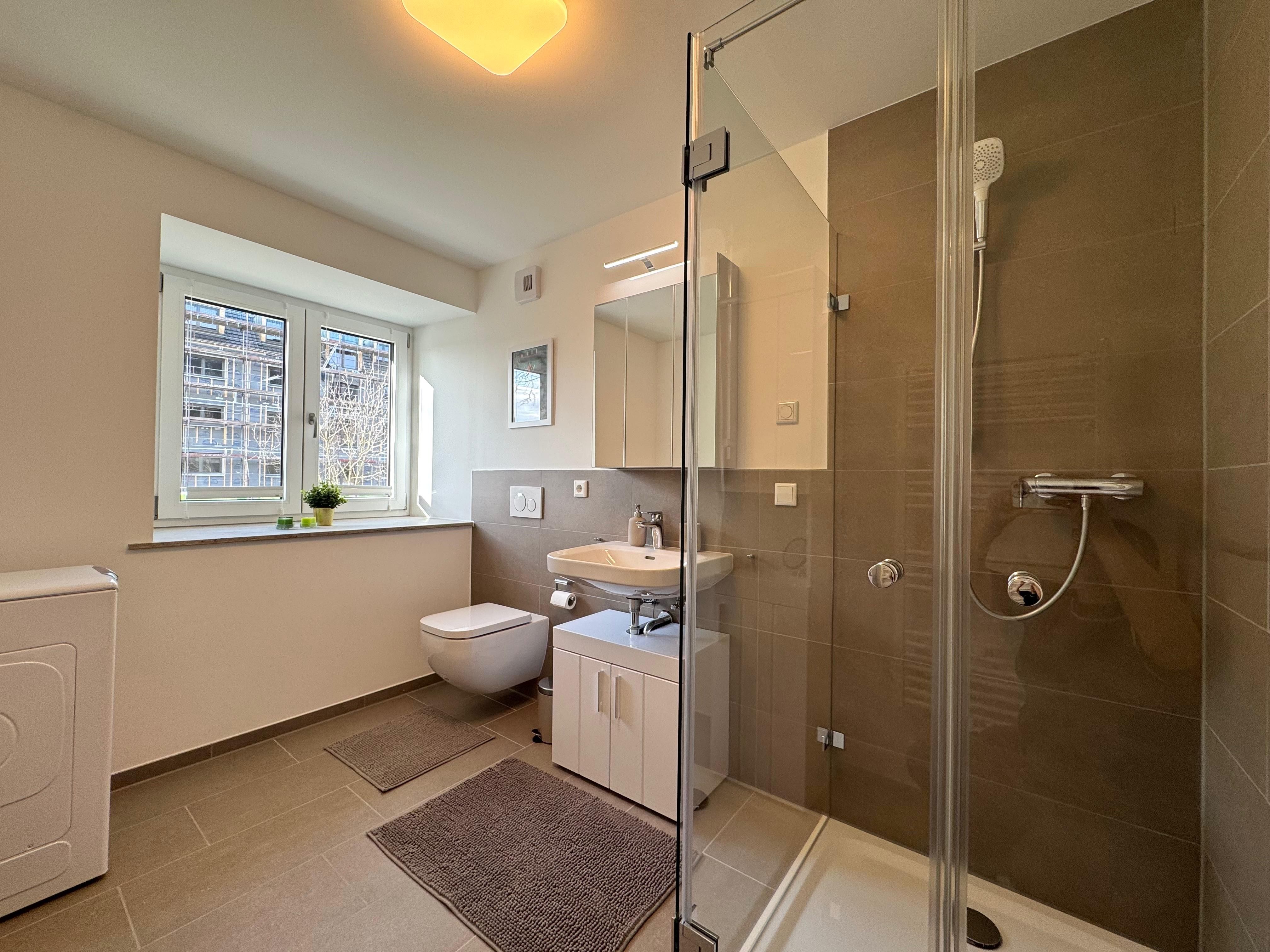  Luxurious And Modern Furnished 2-Room Apartment In Kitzingen  -  Luxurious and modern furnished 2-room apartment in Kitzingen  - Gallery -  8