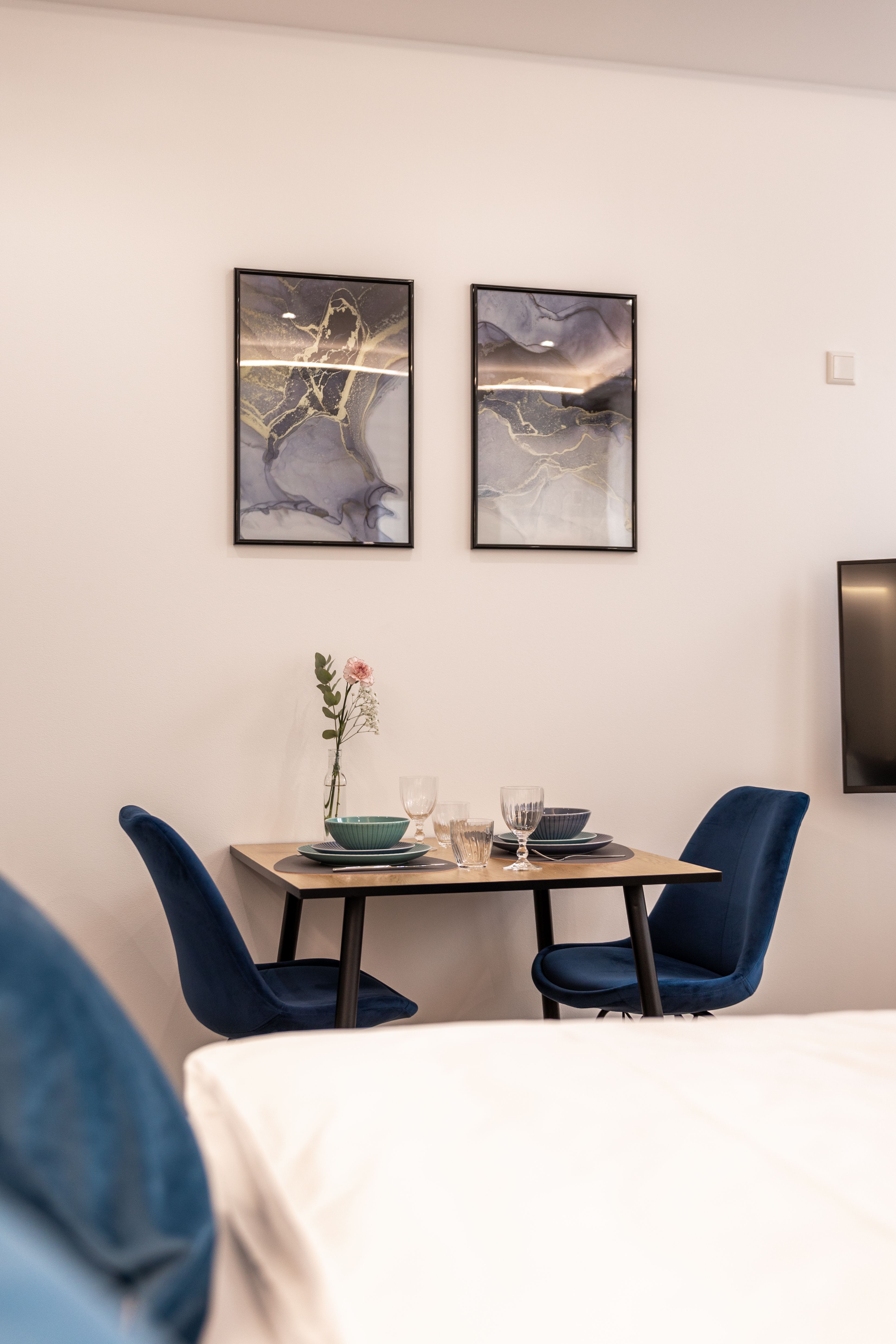 Apartment 03, Bright & Lovingly Furnished Apartment In Bad Urach With A View Of The Market Square - 1
