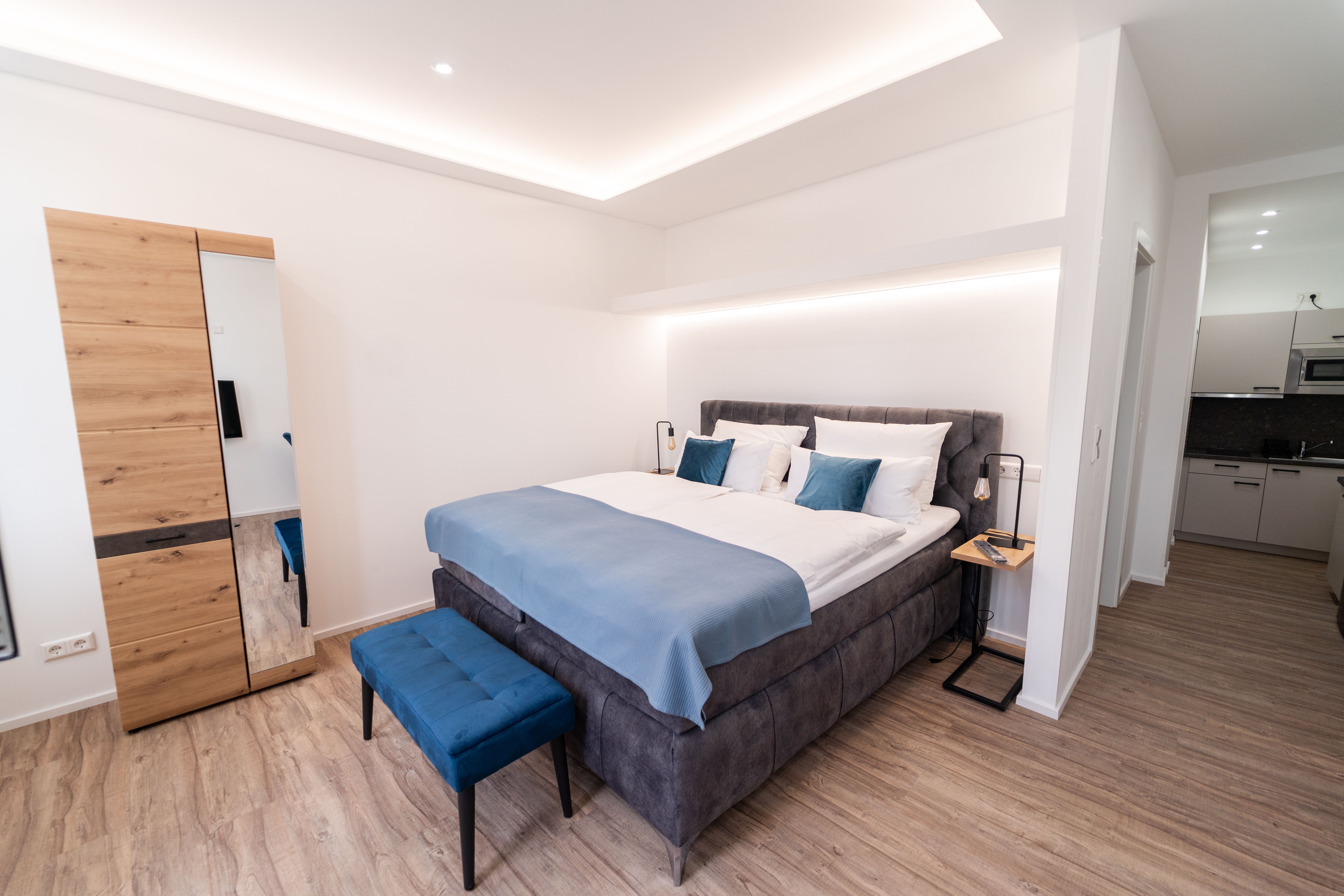 Apartment 03, Bright & Lovingly Furnished Apartment In Bad Urach With A View Of The Market Square - 6