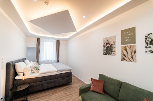 Apartment 02, Quiet and neat home conveniently located - Gallery - 10