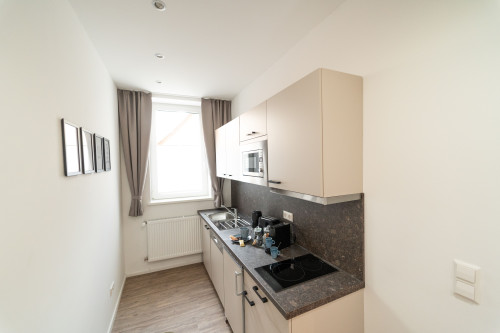 Apartment 02, Quiet and neat home conveniently located - Gallery - 7