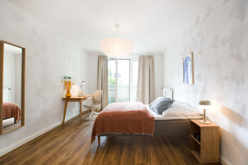 Alexis Room 3 Jumbo+