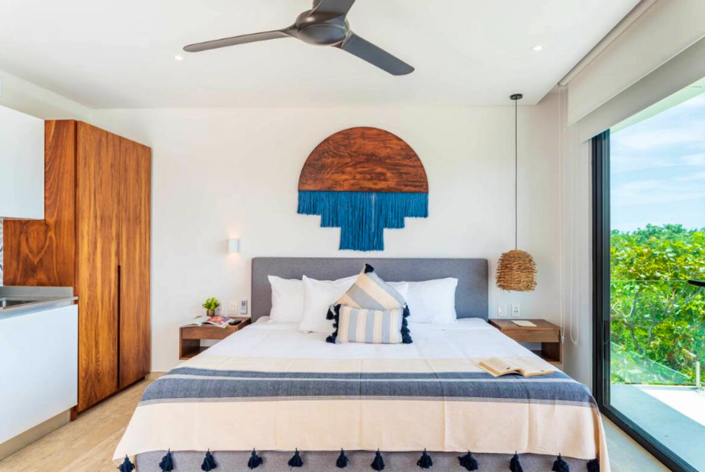  Private Studio PH  -  Stunning Luxury Complex w/ Private Terrace + Pool near convenience stores  - Gallery -  20