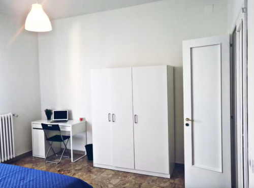 Cozy Bedroom in Novoli - Florence