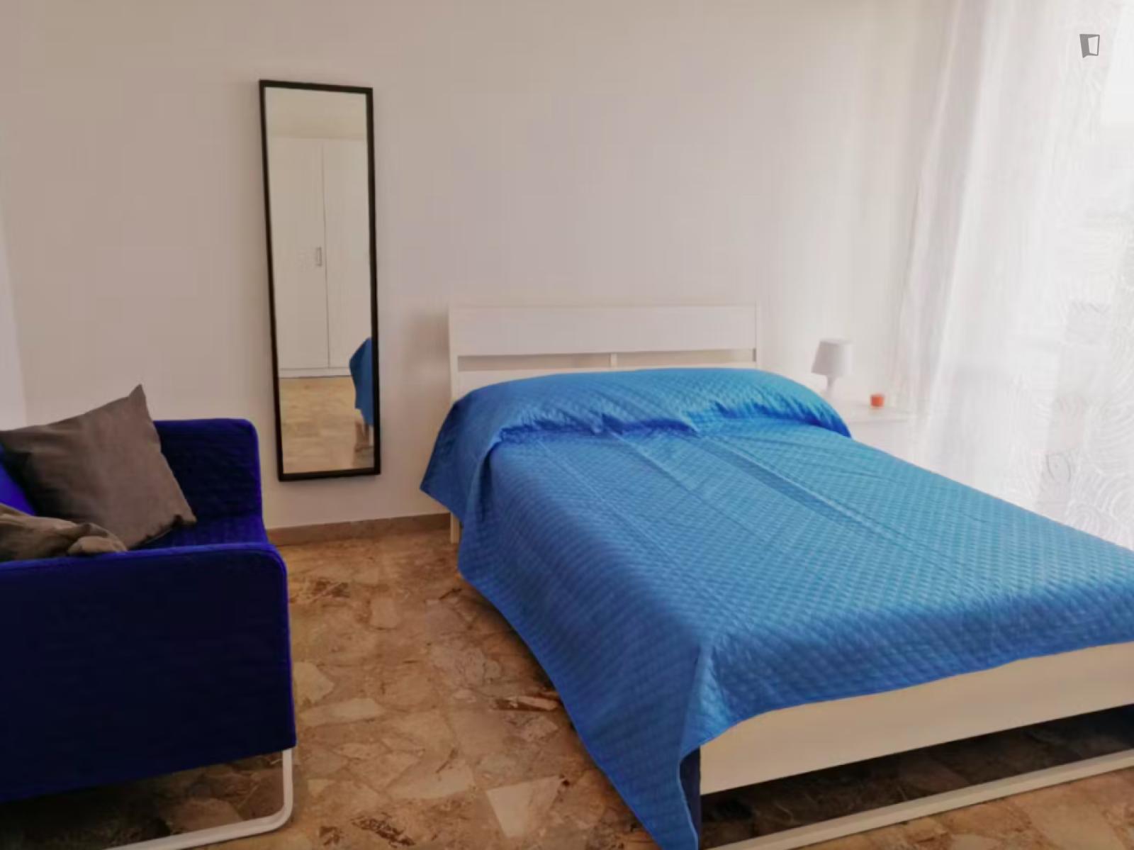  Cozy Bedroom In Novoli - Florence  -  Cozy Bedroom in Novoli - Florence  - Gallery -  1