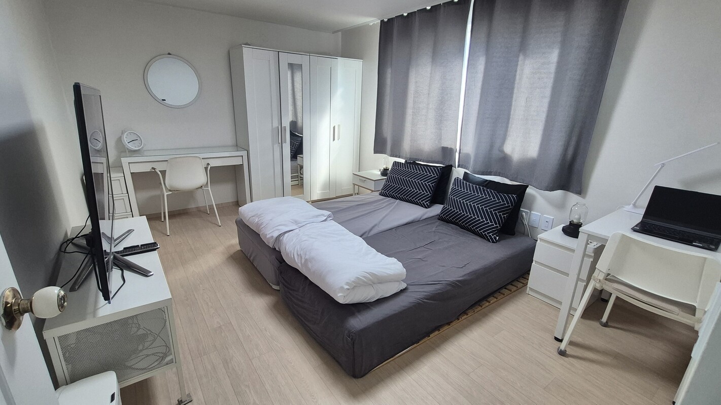  Master Room (Couple Friendly)(Single Bed)  -  MARIO HOUSE–Cozy Homestay in Seoul  - Gallery -  1