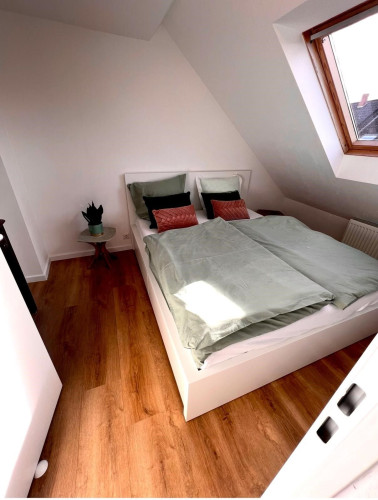 Fashionable and bright studio in Neuss