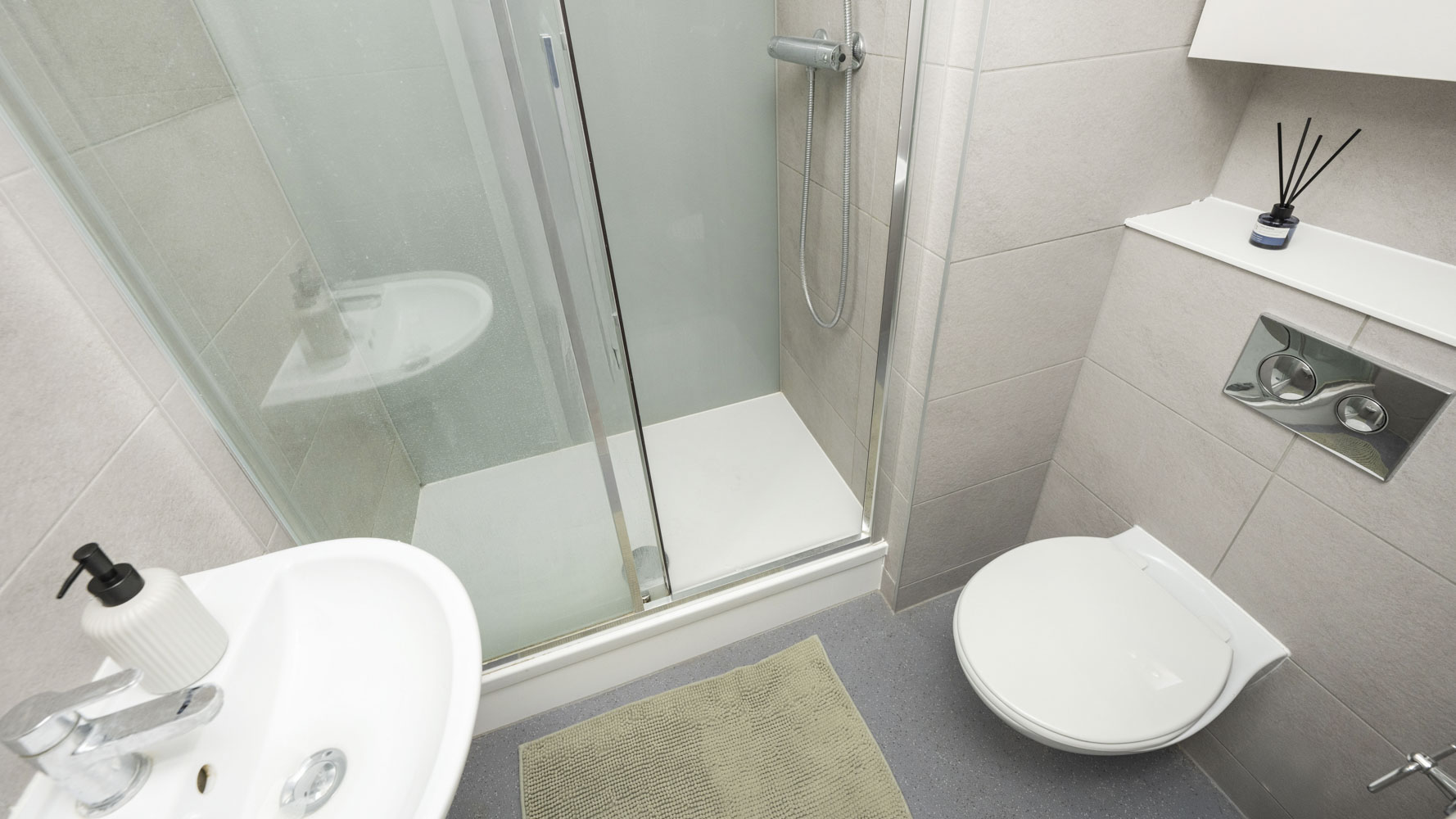  Premium Studio  -  Cube Ealing  - Gallery -  2