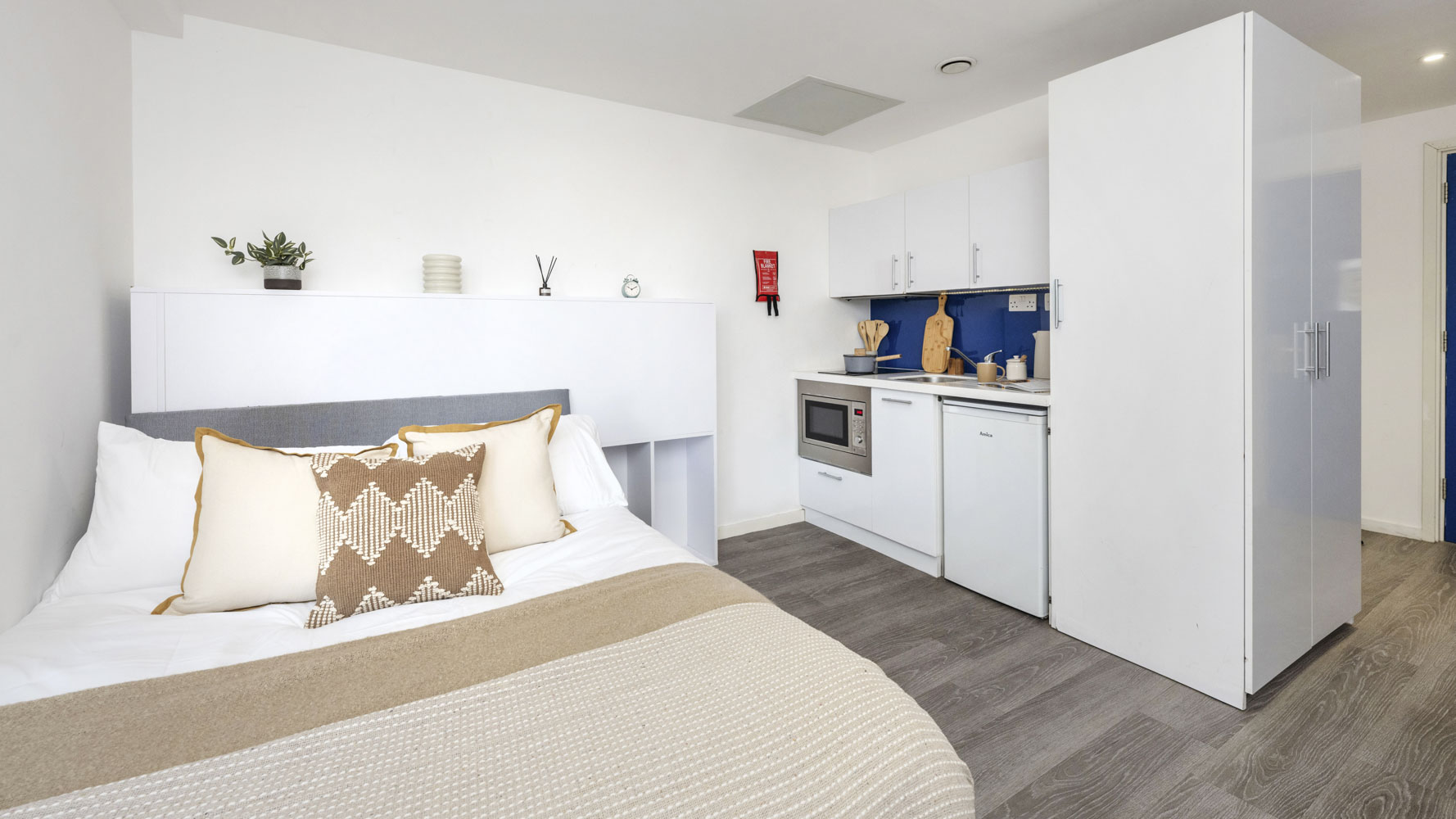  Premium Studio  -  Cube Ealing  - Gallery -  3