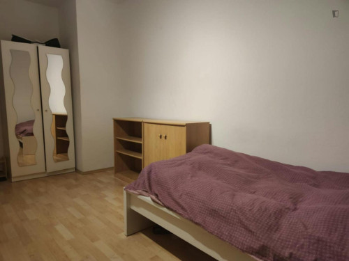 Homely single bedroom near the Reinoldikirche metro