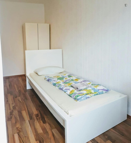 Neat single bedroom in the centre of Dortmund