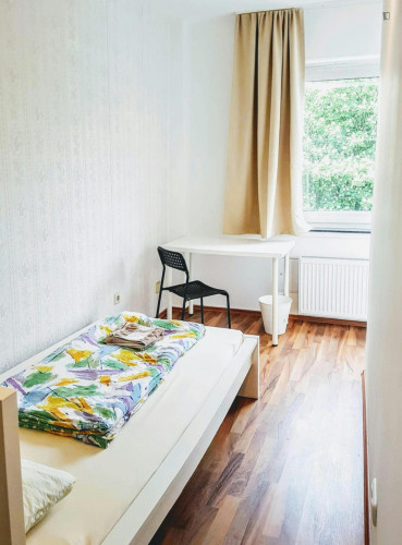 Neat single bedroom in the centre of Dortmund