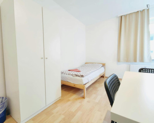 Single bedroom in central City-Ost