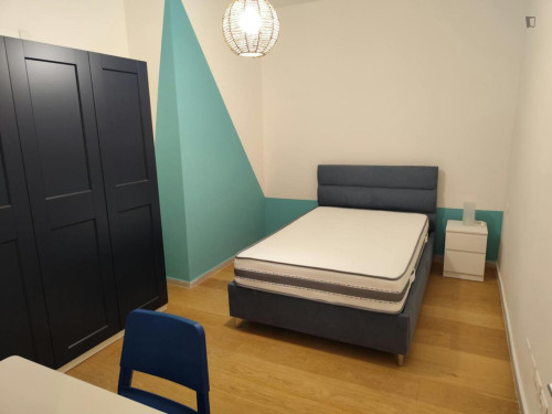 Cozy duble bedroom in central Bologna