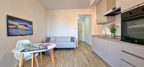Appealing 1-bedroom apartment near the large Parco di Villa Ghigi  - Gallery - 6