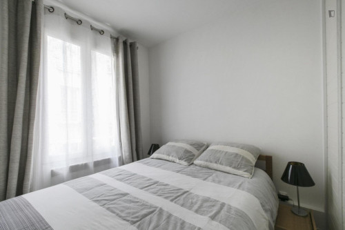 Exciting 1 Bedroom Apartment close to École Militaire Metro
