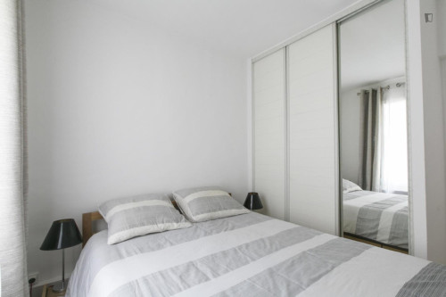 Exciting 1 Bedroom Apartment close to École Militaire Metro