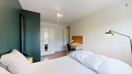 Very nice double bedroom in Créteil