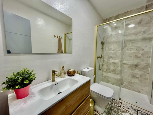Attractive double bedroom in the central La Magdalena neighbourhood - Gallery - 13