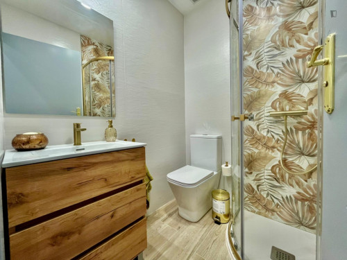 Attractive double bedroom in the central La Magdalena neighbourhood - Gallery - 11