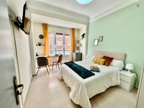 Homely double bedroom in the heart of Zaragoza