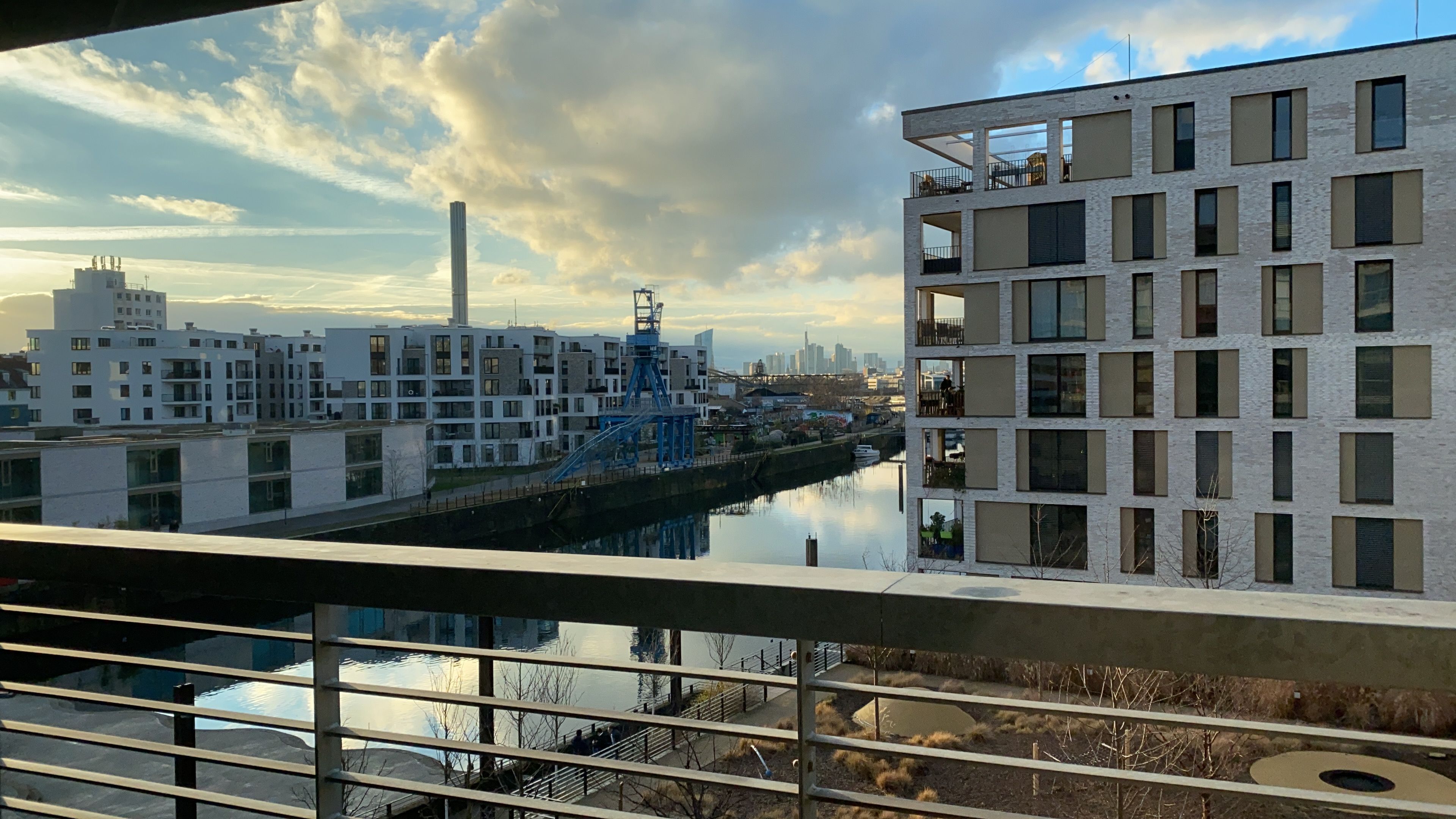  Exclusive 101 M² Luxury Apartment In Offenbach – Stunning Location With Harbor And Skyline Views  -  Exclusive 101 m² Luxury Apartment in Offenbach – Stunning Location with Harbor and Skyline Views  - Gallery -  23