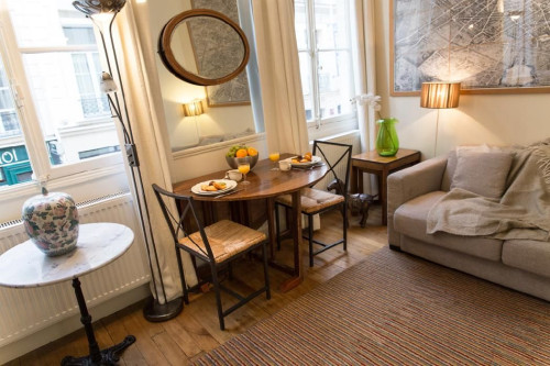 1 bedroom flat - 40m² - Louvre - Palais Royal - Gallery - 3