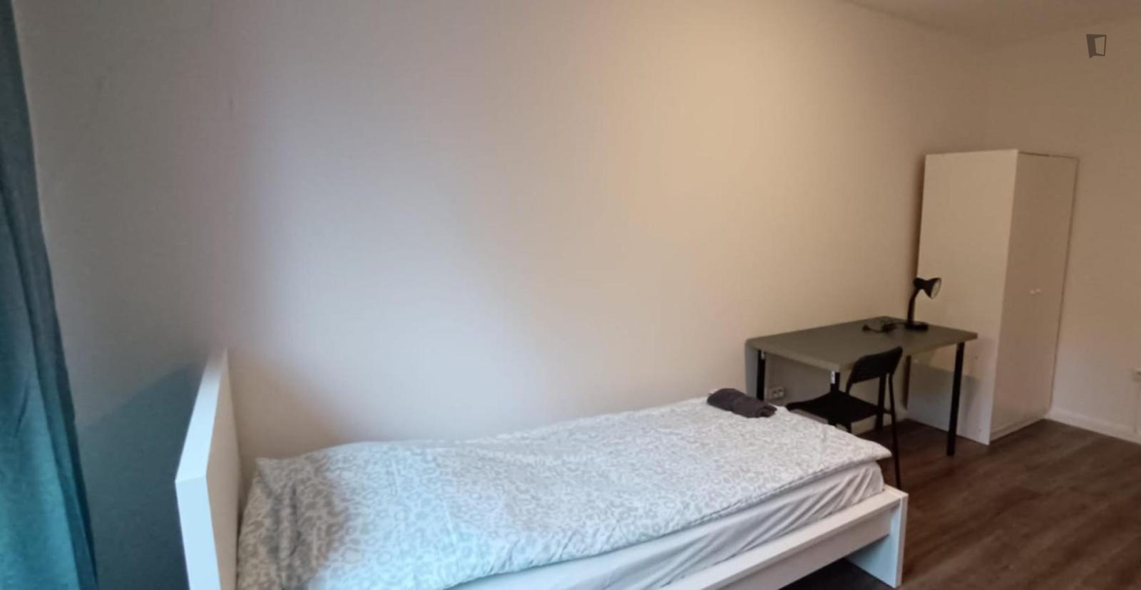  Cosy Single Bedroom Near The Centre Of Dortmund  -  Cosy single bedroom near the centre of Dortmund  - Gallery -  1