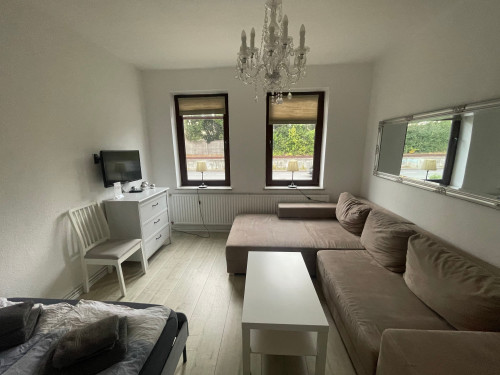 One-room apartment directly on the marina.
