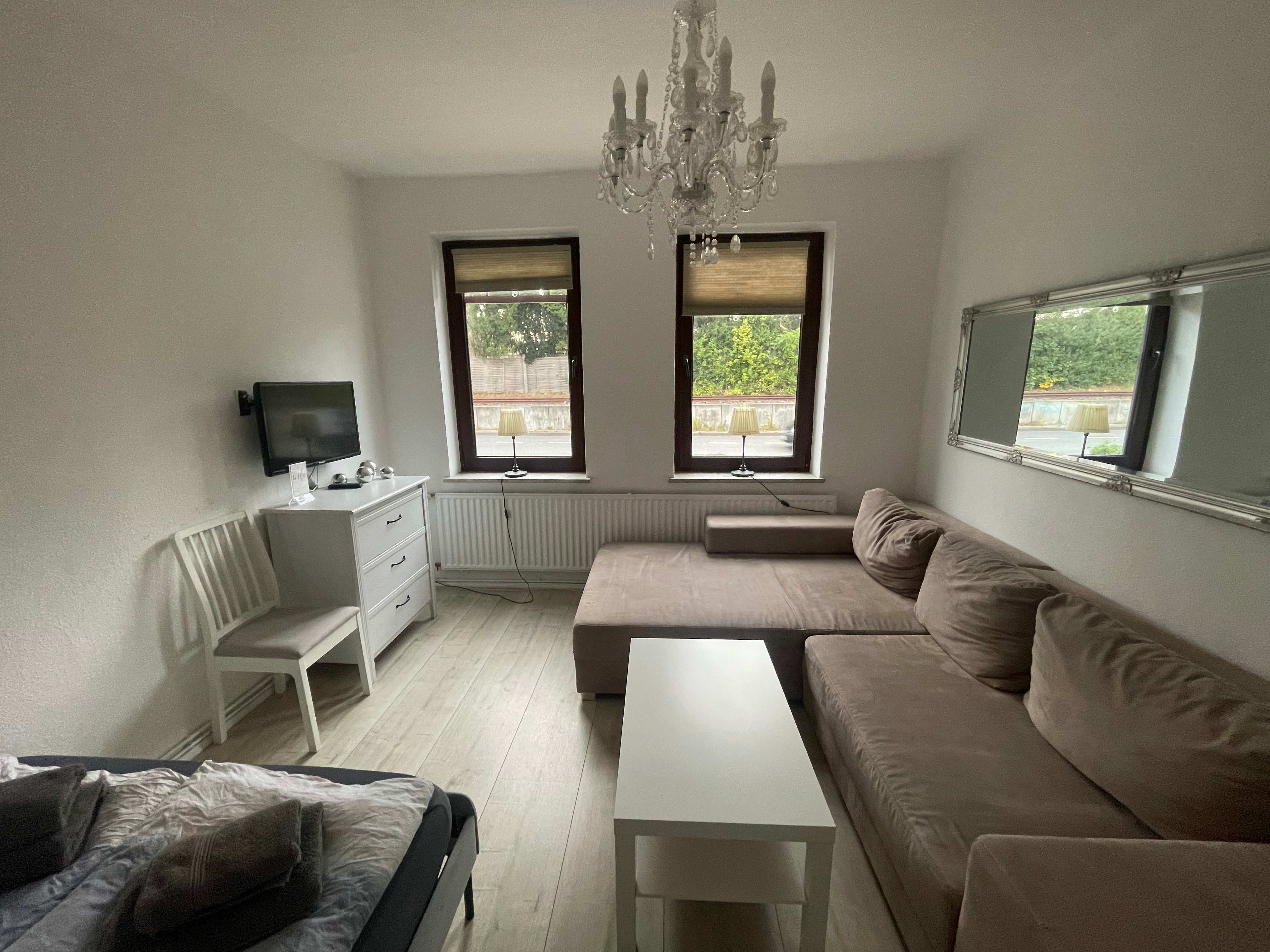 One-Room Apartment Directly On The Marina. - 6