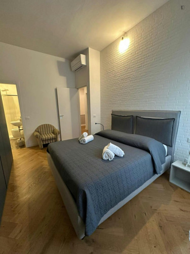 Stunning 2-bedroom apartment in Florence