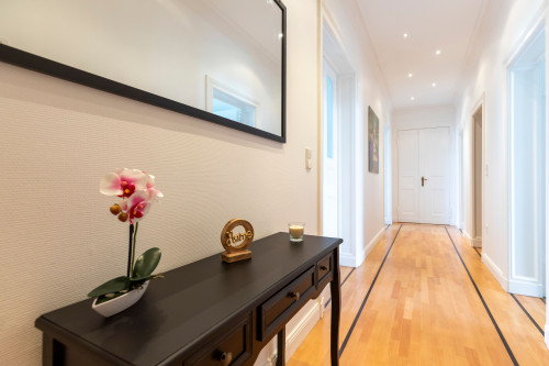 Best central location, great amenities and lots of space at an affordable price - Gallery - 25