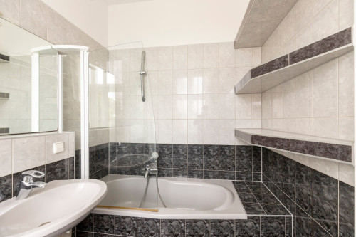 Best central location, great amenities and lots of space at an affordable price - Gallery - 6