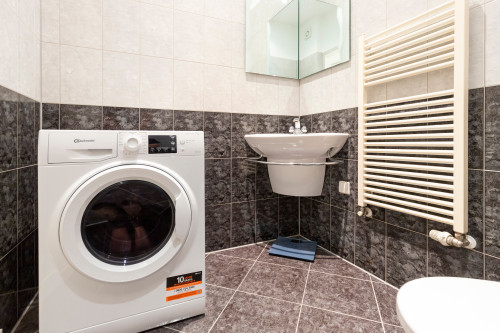 Best central location, great amenities and lots of space at an affordable price - Gallery - 9