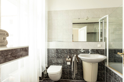 Best central location, great amenities and lots of space at an affordable price - Gallery - 7