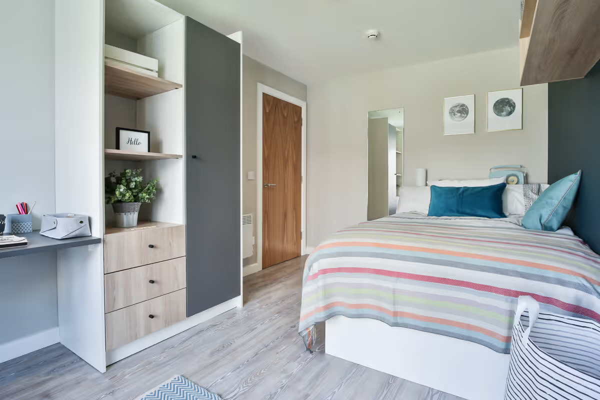 Premium 2 Bed Apartment - Victoria Point - Gallery - 2