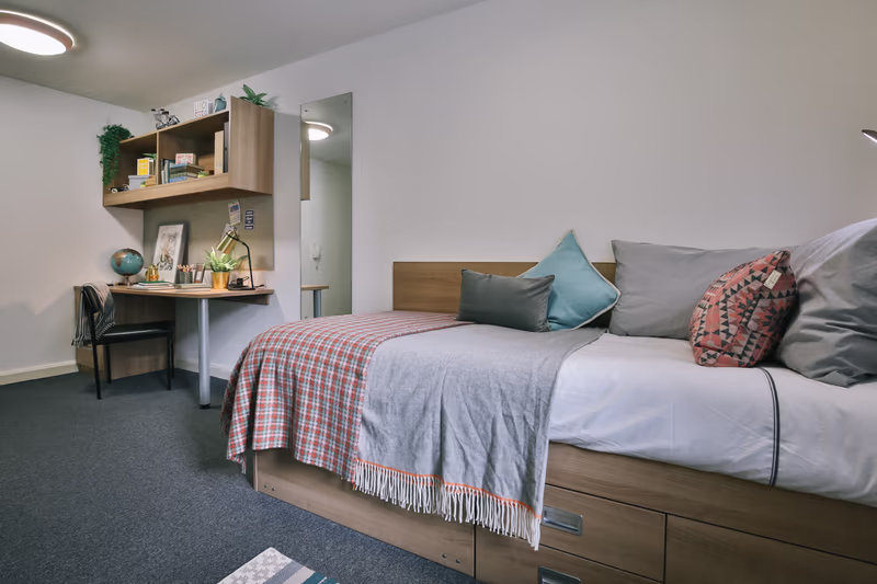  Classic Shared Apartment  -  Victoria Point  - Gallery -  1