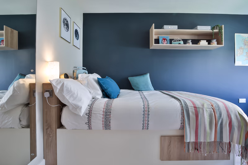 Premium Shared Apartment - Victoria Point - Gallery - 1