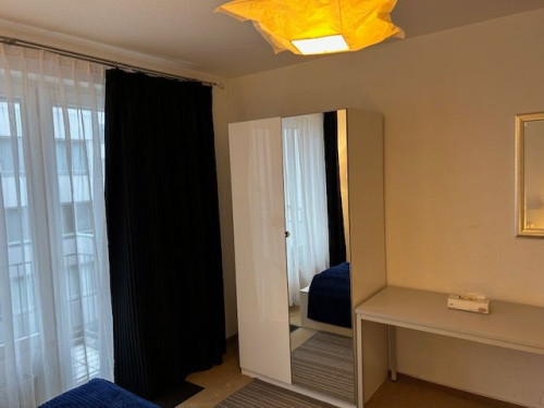 Beautiful 2-bedroom apartment near the main station