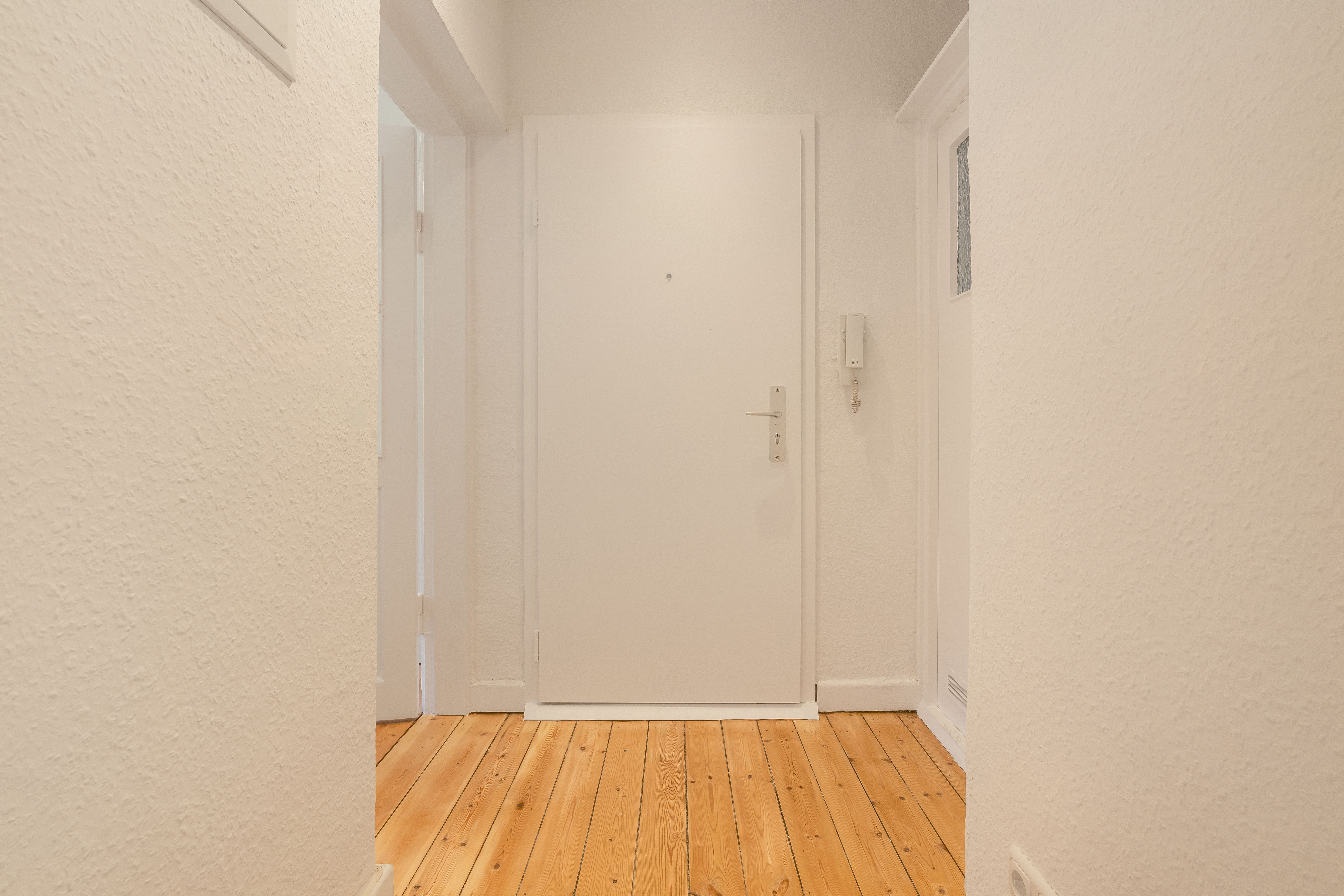 Fashionable Apartment With Old Building Charm - Fashionable apartment with old building charm - Gallery - 3