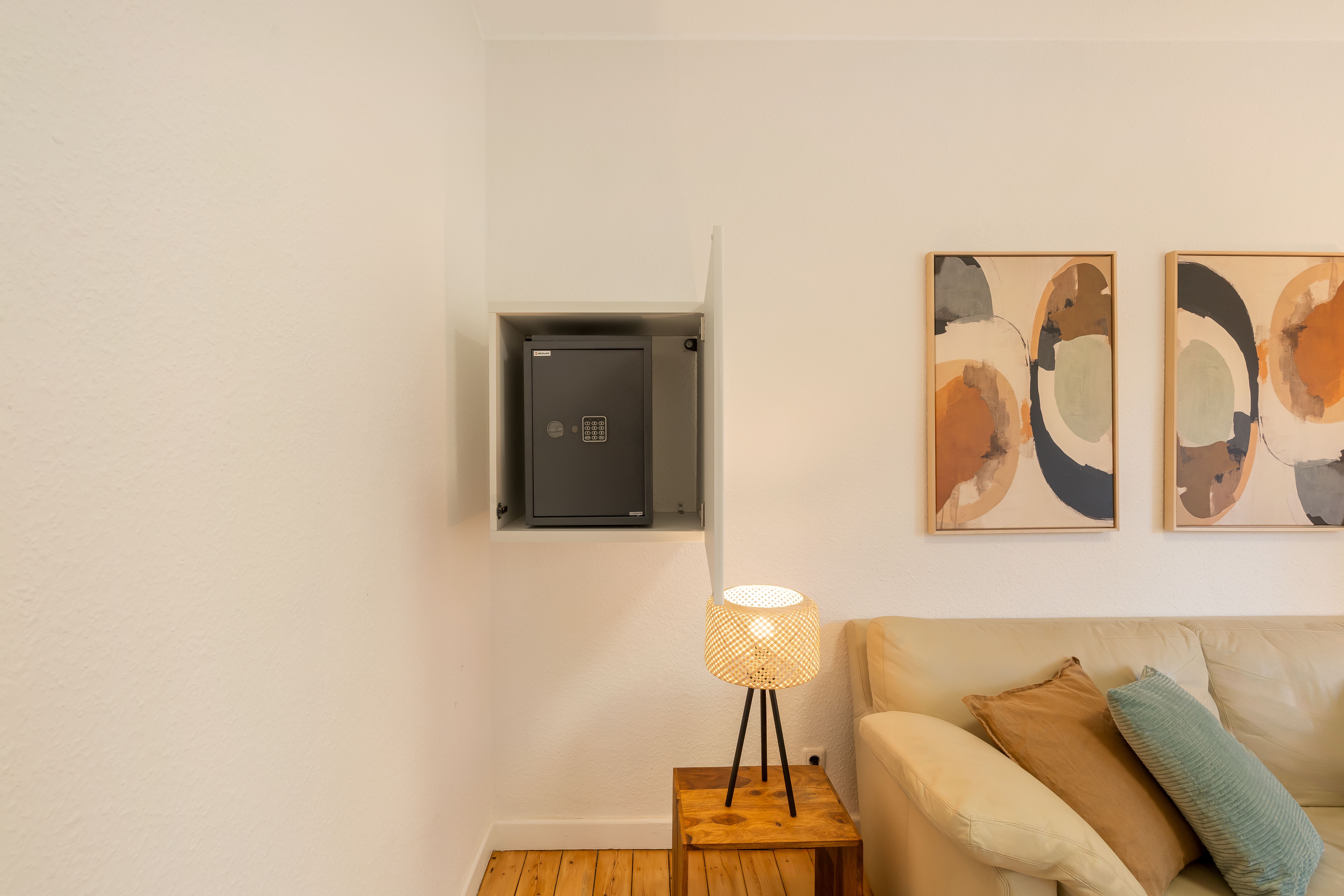 Fashionable Apartment With Old Building Charm - Fashionable apartment with old building charm - Gallery - 12