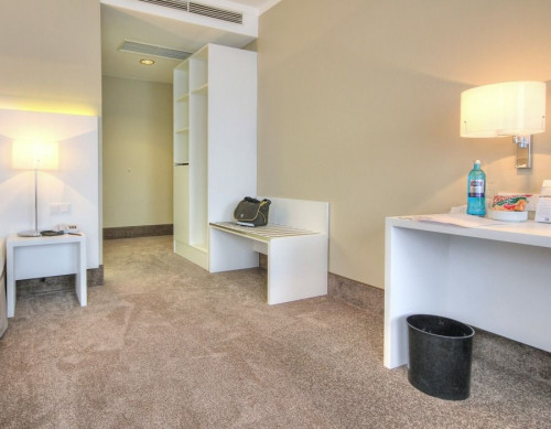 Perfect large room for families near Airport DUS