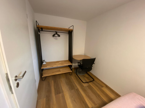 2 Zimmer Möblierte Wohnung mit Garten in Eppstein