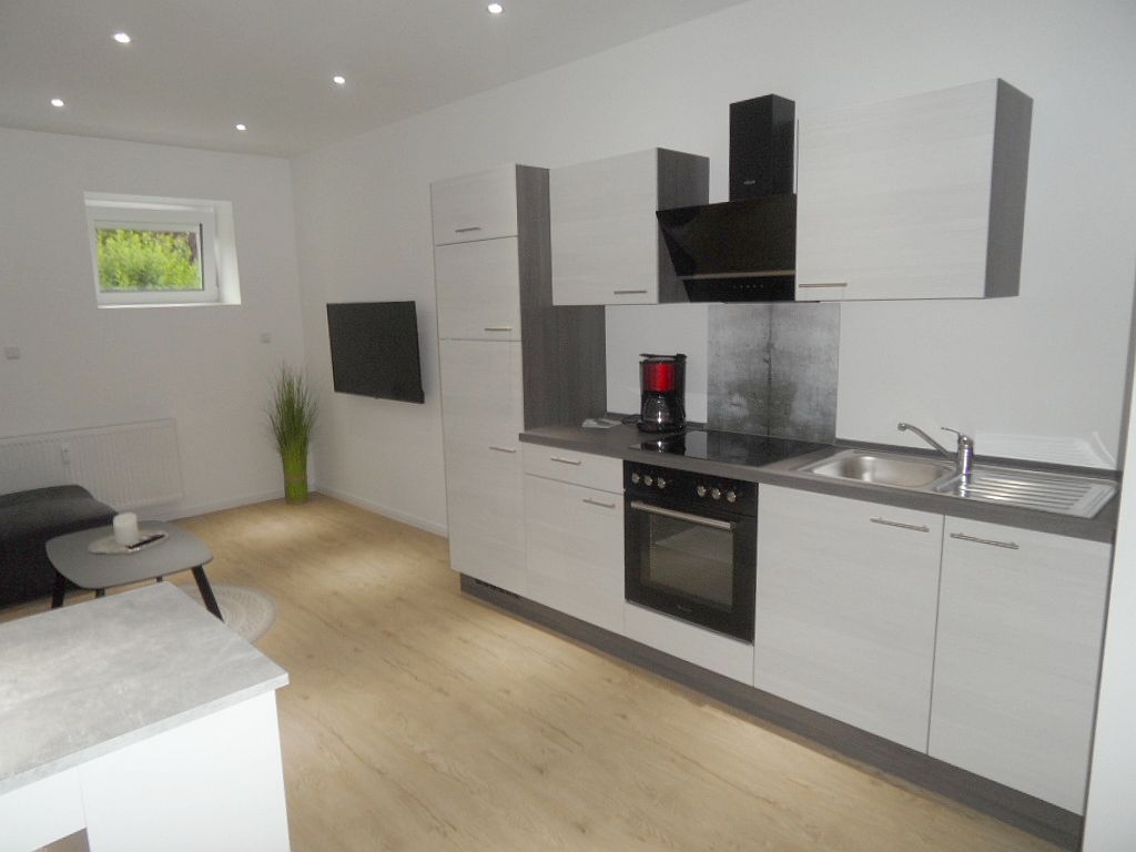 Amazing & Spacious Suite In Wolfsburg - 5