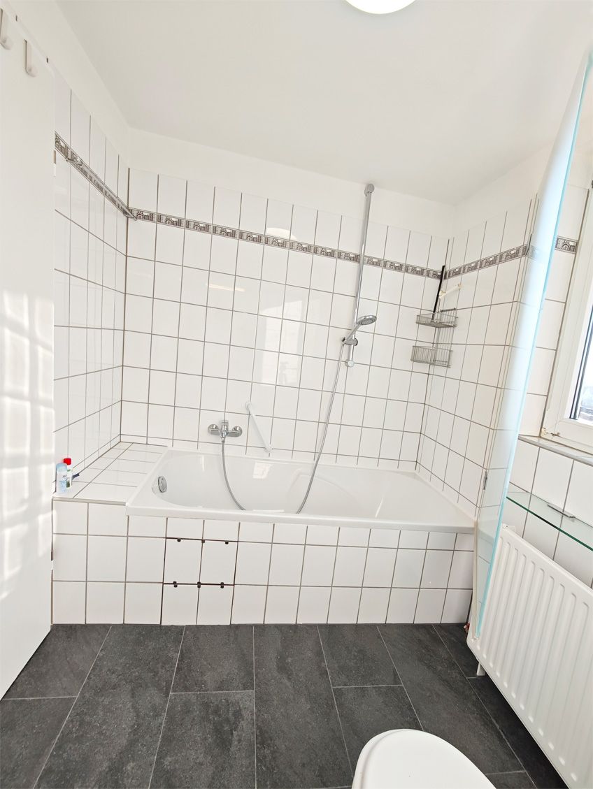  Charming Attic Apartment With Balcony, Furnished, Close To Düsseldorf  -  Charming attic apartment with balcony, furnished, close to Düsseldorf  - Gallery -  14
