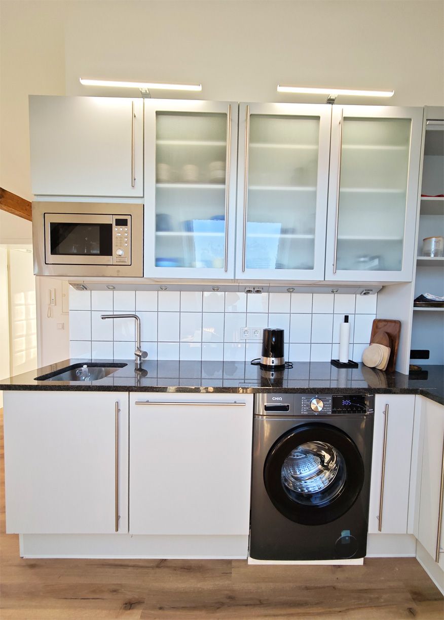  Charming Attic Apartment With Balcony, Furnished, Close To Düsseldorf  -  Charming attic apartment with balcony, furnished, close to Düsseldorf  - Gallery -  10