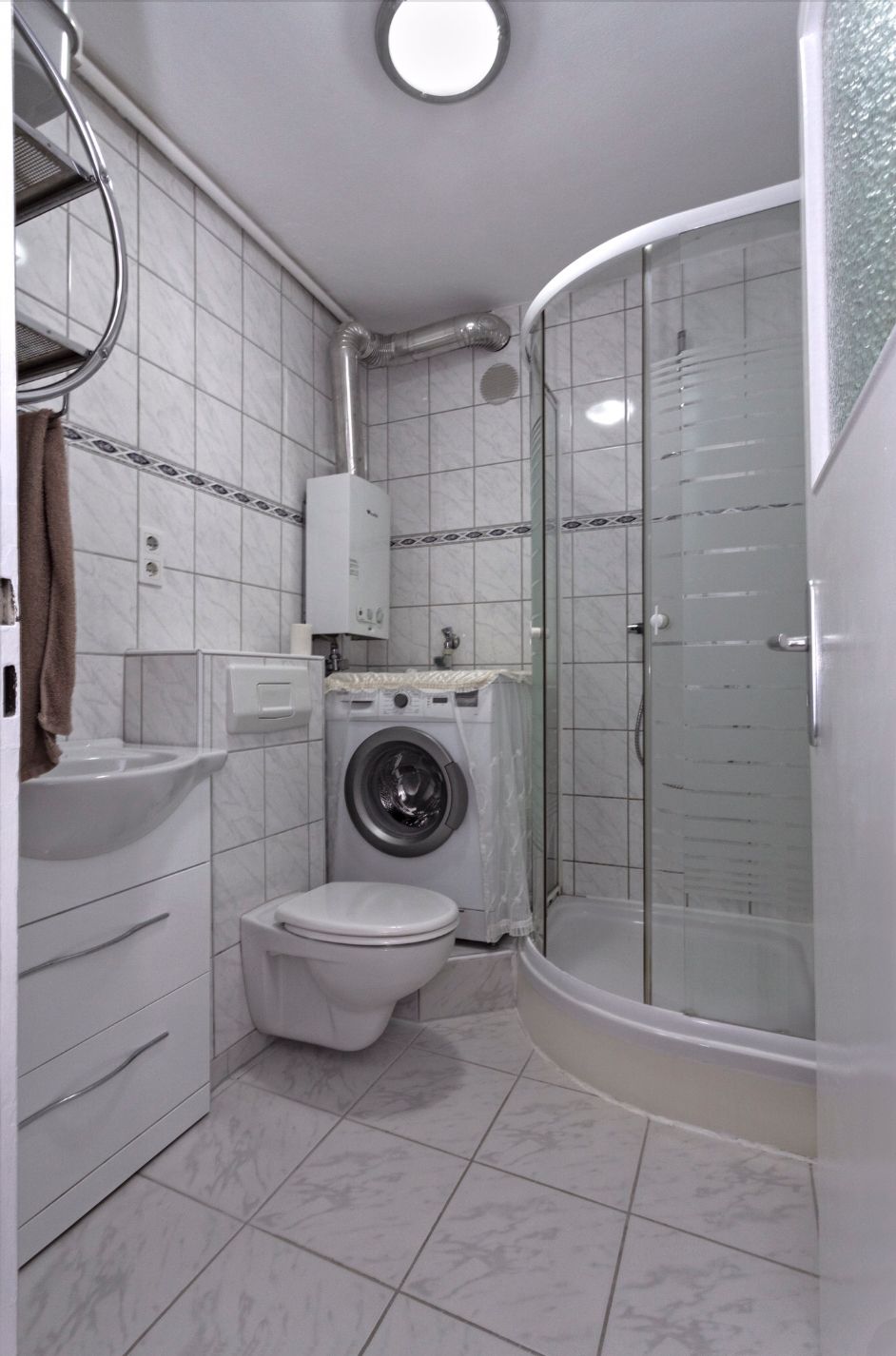  Fashionable, Great Suite (Hannover)  -  Fashionable, great suite (Hannover)  - Gallery -  14