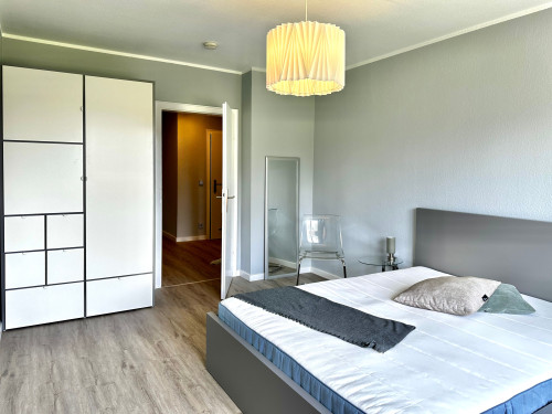 First occupancy, FURNISHED: Bright 2-Room Flat w Balcony in Ratingen-Süd, Stylish w Upscale Equipment